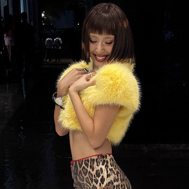 2025 Fur Short Coat Women Crop - Street Fashion Men 2025 评论和价格